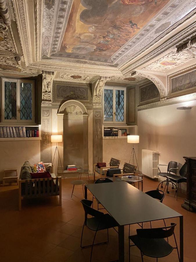 Intero Appartamento. San Giovanni Uno ブレシア エクステリア 写真